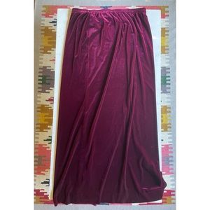 90s Vintage Plus Size Maroon/Burgundy Velvet Maxi Skirt